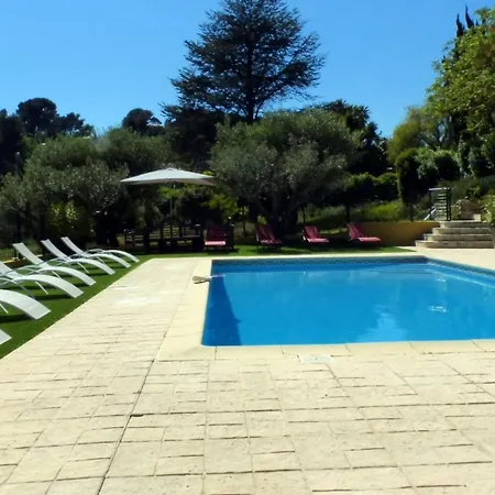 Holiday home Bright House With Garden And Private Pool Ollioules