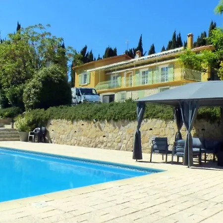 Bright House With Garden And Private Pool *